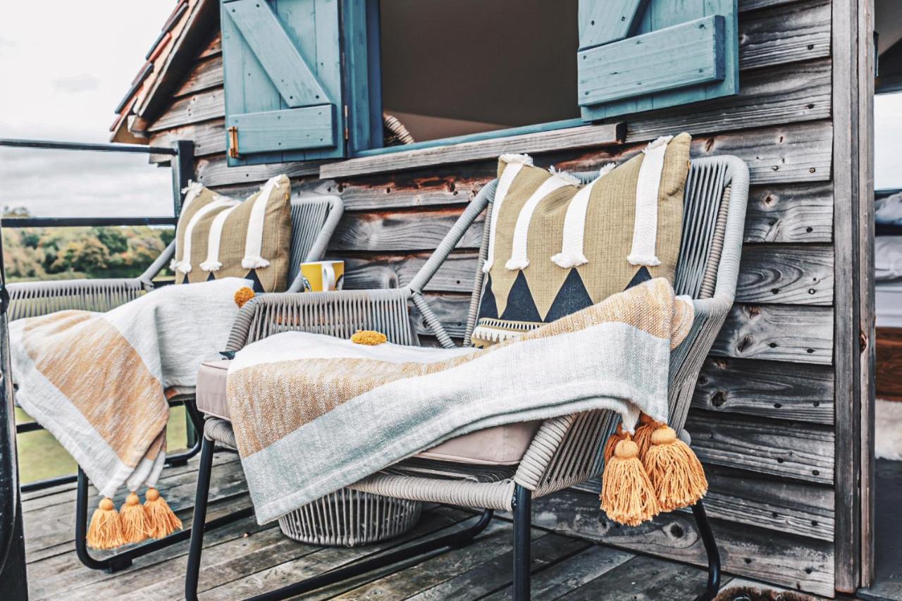 The Treehouse At Humblebee Hall 우스터 외부 사진