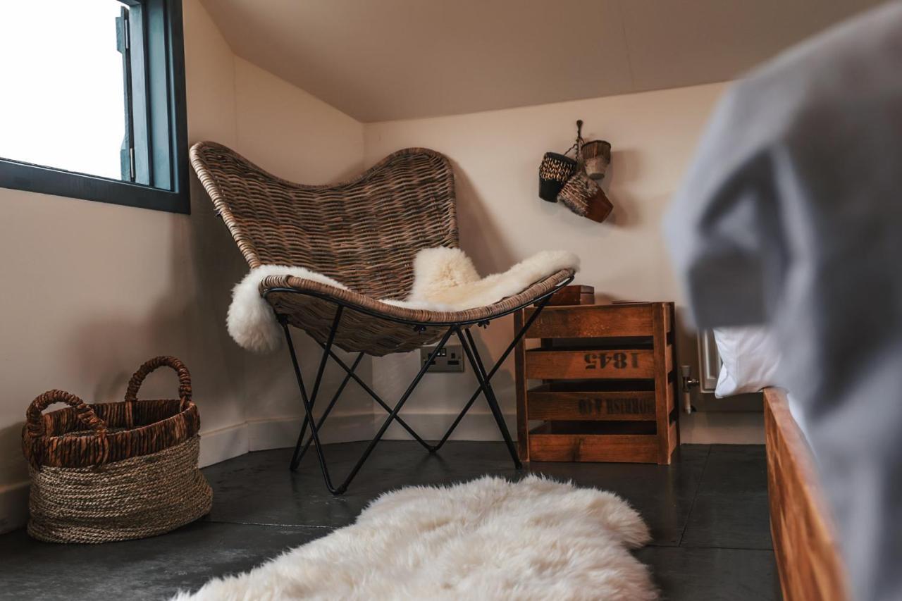 The Treehouse At Humblebee Hall 우스터 외부 사진