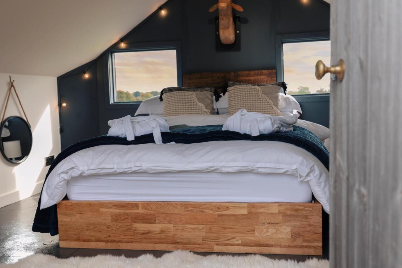 The Treehouse At Humblebee Hall 우스터 외부 사진