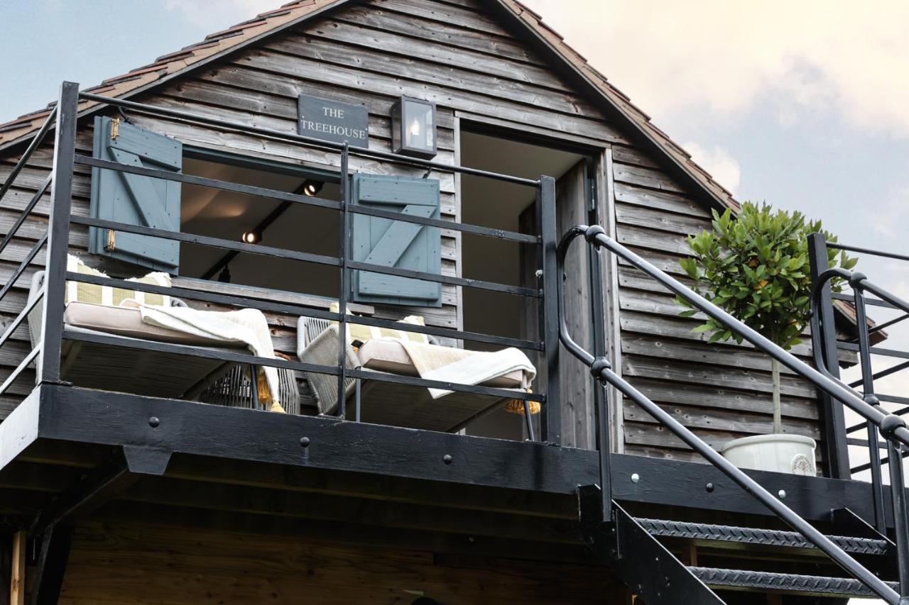 The Treehouse At Humblebee Hall 우스터 외부 사진
